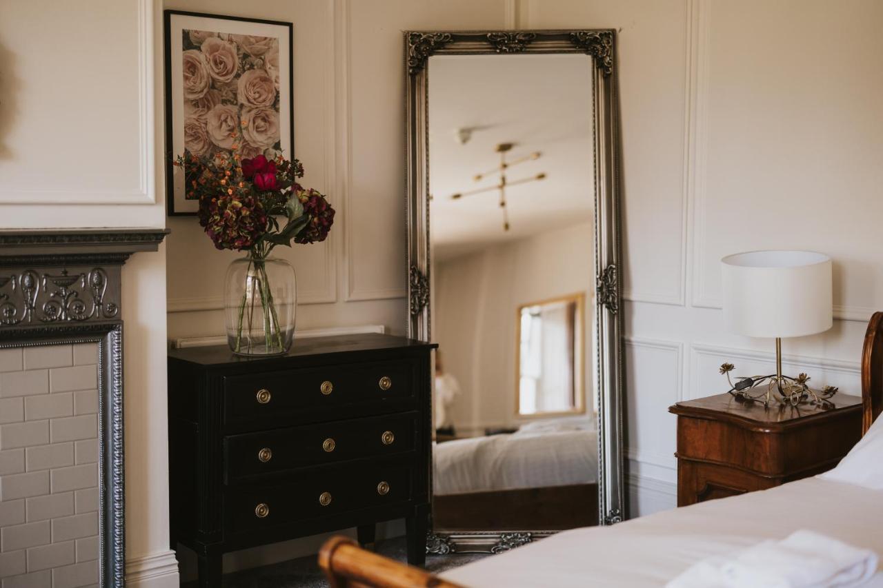 Healing Manor Hotel Grimsby Bagian luar foto