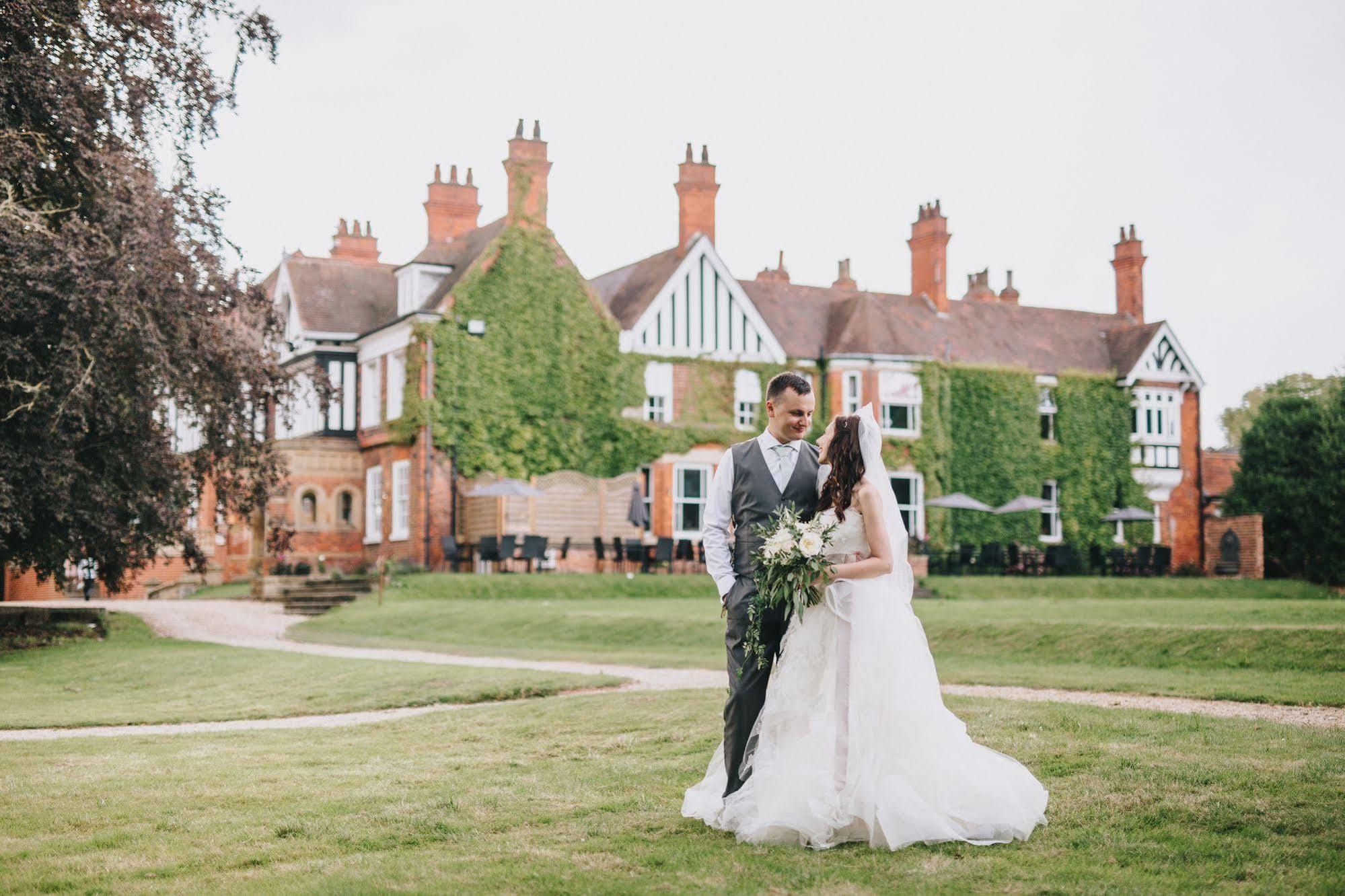 Healing Manor Hotel Grimsby Bagian luar foto