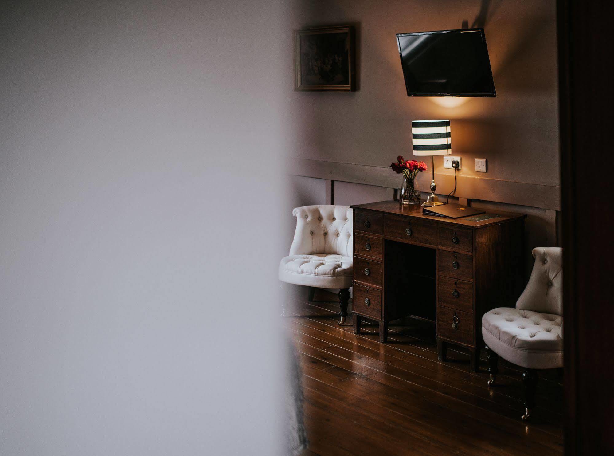 Healing Manor Hotel Grimsby Bagian luar foto