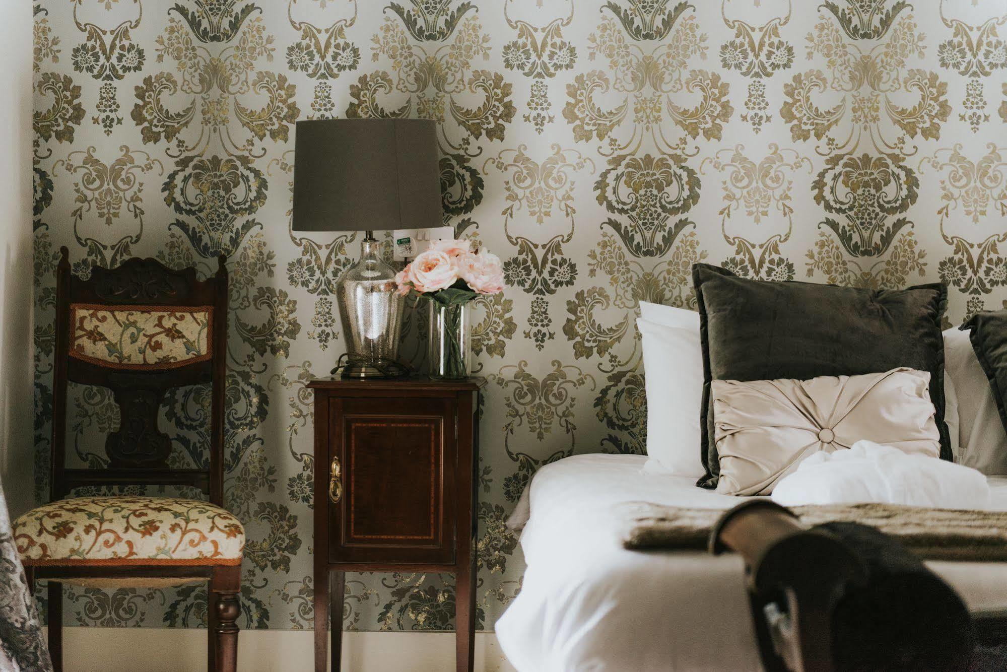Healing Manor Hotel Grimsby Bagian luar foto
